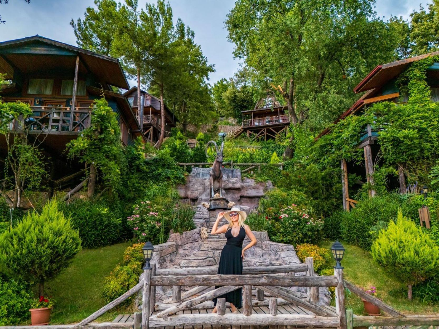 Botanik Göl Evleri Bucak Dış mekan fotoğraf
